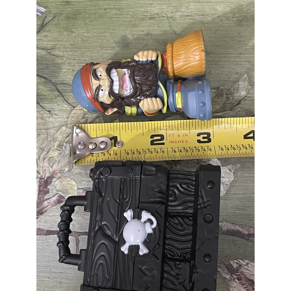 Little Tikes Kingdom Builders Wreckin Roller Captain Cannonball Treasure Chest - Picture 7 of 7